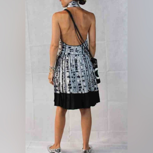 Marc Jacob Silk Pleated Backless Dress - Picture 16 of 16